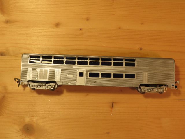 Fleischmann 1441 Doppelstock-Speisewagen (ohne Aufschrift Santa FE 576)