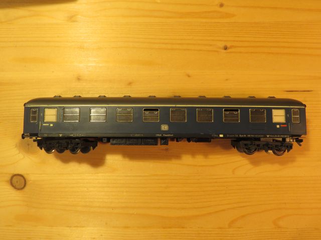 Fleischmann 1512 Personenwagen DB 11843 Frankfurt blau