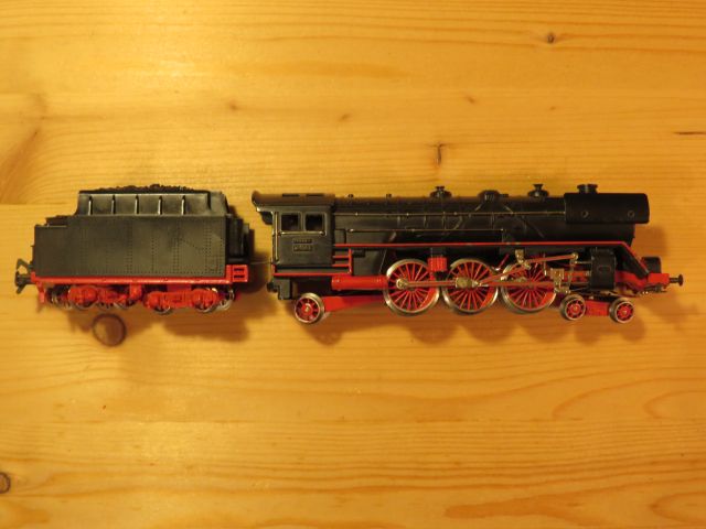 Fleischmann 1360 Schnellzug-Dampflok BR 01   1360 01 1952